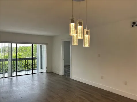 8879 Fontainebleau Boulevard Miami FL 33172