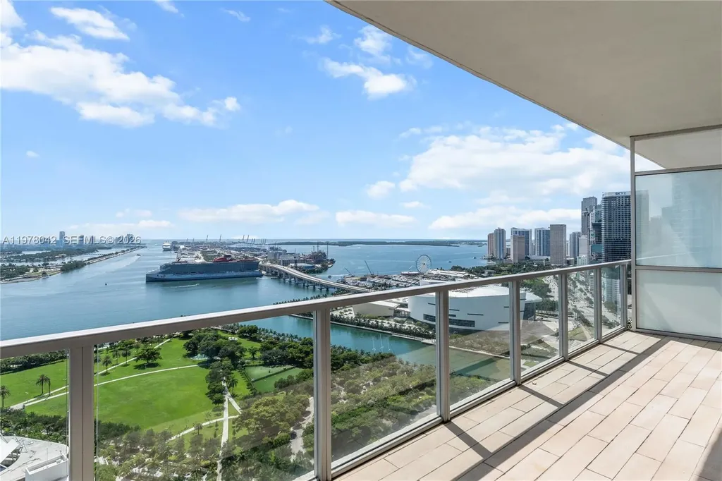 1100 Biscayne Boulevard Miami FL 33132