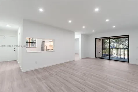 3631 NW 94th Avenue Sunrise FL 33351