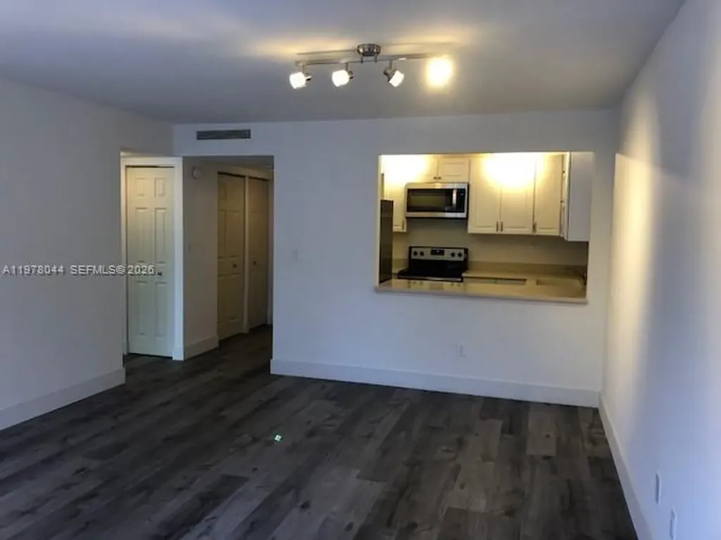 9301 SW 92nd Avenue Miami FL 33176