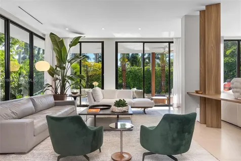 5701 N Bay Road Miami Beach FL 33140