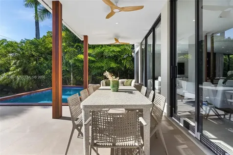 5701 N Bay Road Miami Beach FL 33140