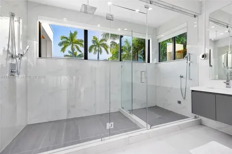 5701 N Bay Road Miami Beach FL 33140