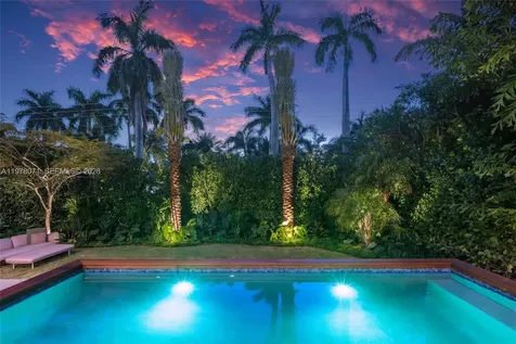 5701 N Bay Road Miami Beach FL 33140