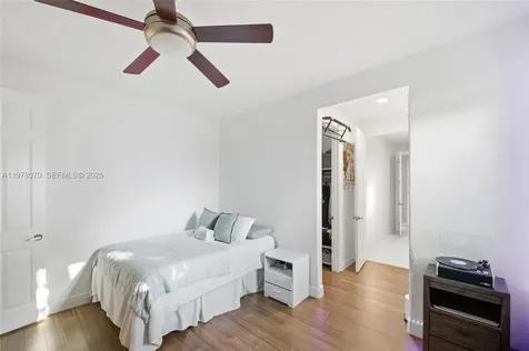 1397 Victoria Isle Drive Weston FL 33327