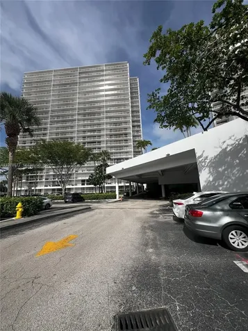 3701 N Country Club Drive Aventura FL 33180