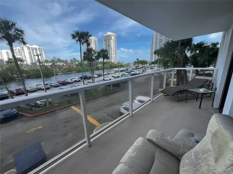 3701 N Country Club Drive Aventura FL 33180