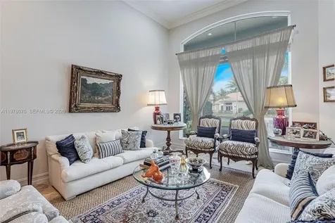 10221 Blue Palm Street Plantation FL 33324