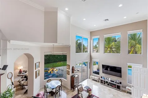 10221 Blue Palm Street Plantation FL 33324
