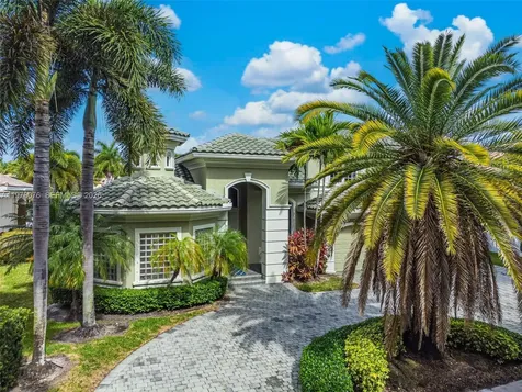 10221 Blue Palm Street Plantation FL 33324