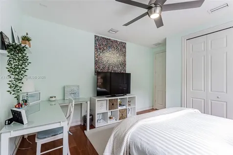 10221 Blue Palm Street Plantation FL 33324