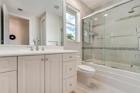 10221 Blue Palm Street Plantation FL 33324