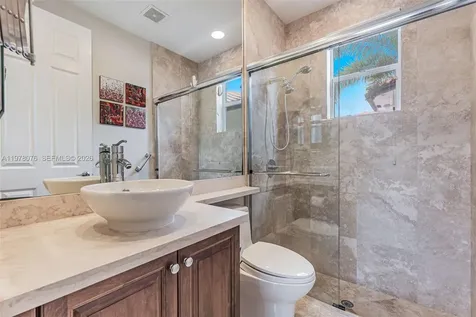10221 Blue Palm Street Plantation FL 33324