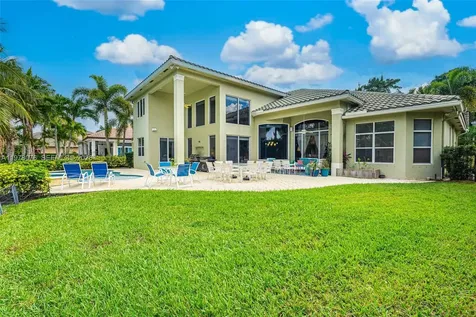 10221 Blue Palm Street Plantation FL 33324