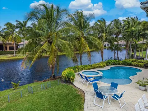 10221 Blue Palm Street Plantation FL 33324