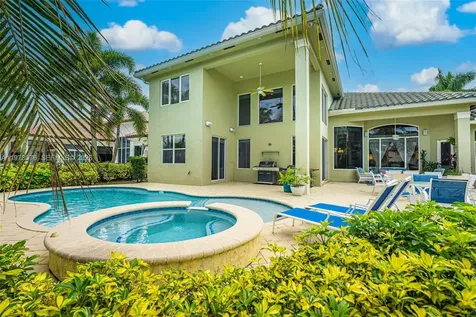 10221 Blue Palm Street Plantation FL 33324