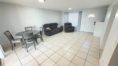 11249 SW 33rd Circle Place Miami FL 33165