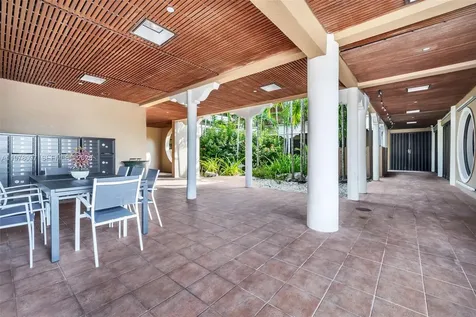 10471 SW 88th Street Miami FL 33176
