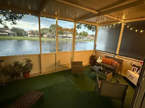 20875 NW 4th Street Pembroke Pines FL 33029