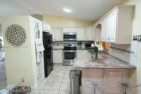 2304 SE 8th Terrace Cape Coral FL 33990