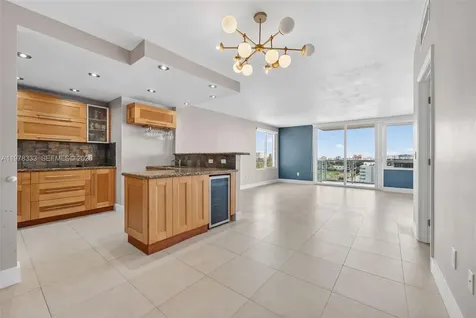 1000 West Avenue Miami Beach FL 33139