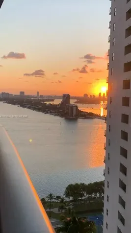 488 NE 18th Street Miami FL 33132