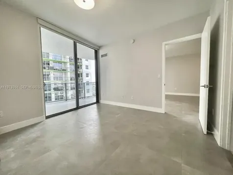 488 NE 18th Street Miami FL 33132