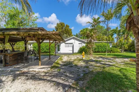 23400 SW 142nd Avenue Homestead FL 33032