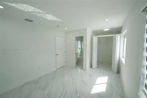 10381 SW 32nd Street Miami FL 33165