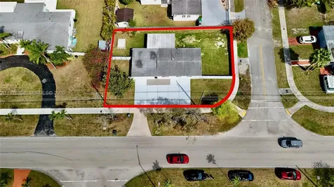 10381 SW 32nd Street Miami FL 33165
