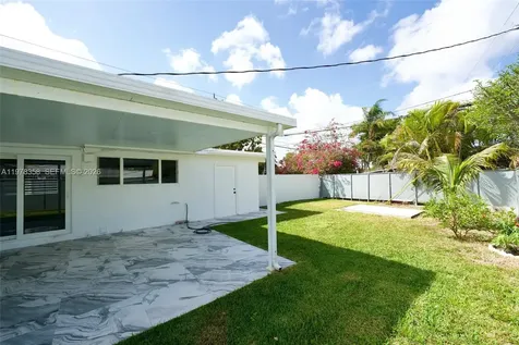 10381 SW 32nd Street Miami FL 33165