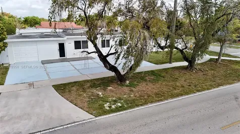 10381 SW 32nd Street Miami FL 33165