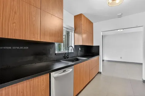 425 NE 114th Street Miami FL 33161