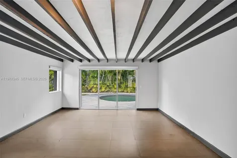 425 NE 114th Street Miami FL 33161