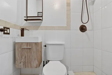 425 NE 114th Street Miami FL 33161
