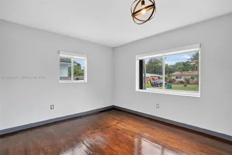 425 NE 114th Street Miami FL 33161
