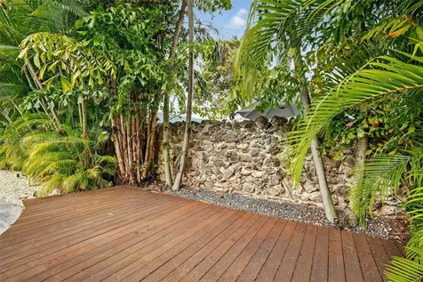 425 NE 114th Street Miami FL 33161