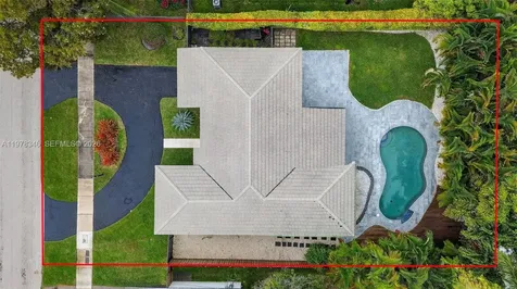 425 NE 114th Street Miami FL 33161