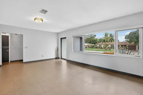 425 NE 114th Street Miami FL 33161