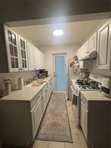75 Washington Avenue Miami Beach FL 33139