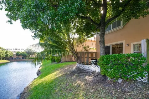 4942 Windward Way Dania Beach FL 33312