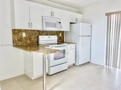 2740 W 62nd Street Hialeah FL 33016