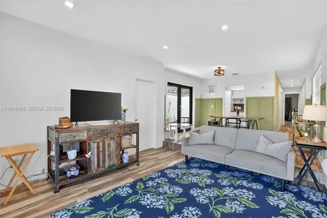 7016 SW 103rd Place Miami FL 33173