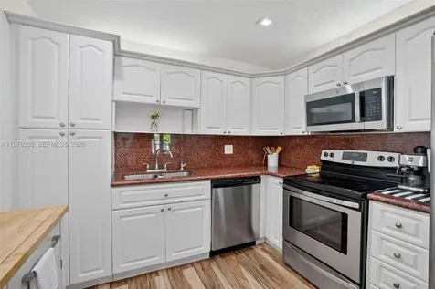 7016 SW 103rd Place Miami FL 33173
