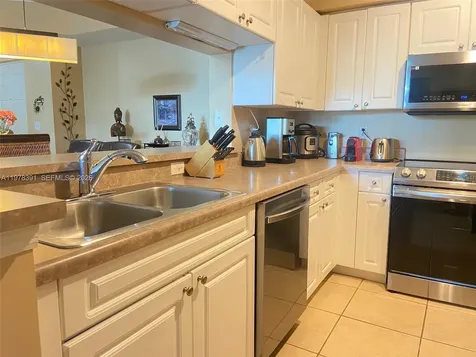 17150 N Bay Road Sunny Isles Beach FL 33160