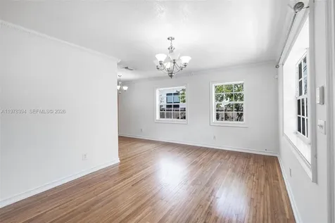 2862 SW 38th Court Miami FL 33134