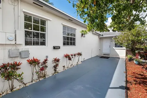 2862 SW 38th Court Miami FL 33134
