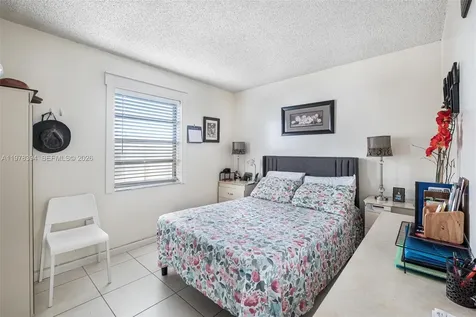 2862 SW 38th Court Miami FL 33134