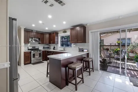 2862 SW 38th Court Miami FL 33134