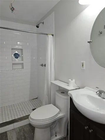 2862 SW 38th Court Miami FL 33134